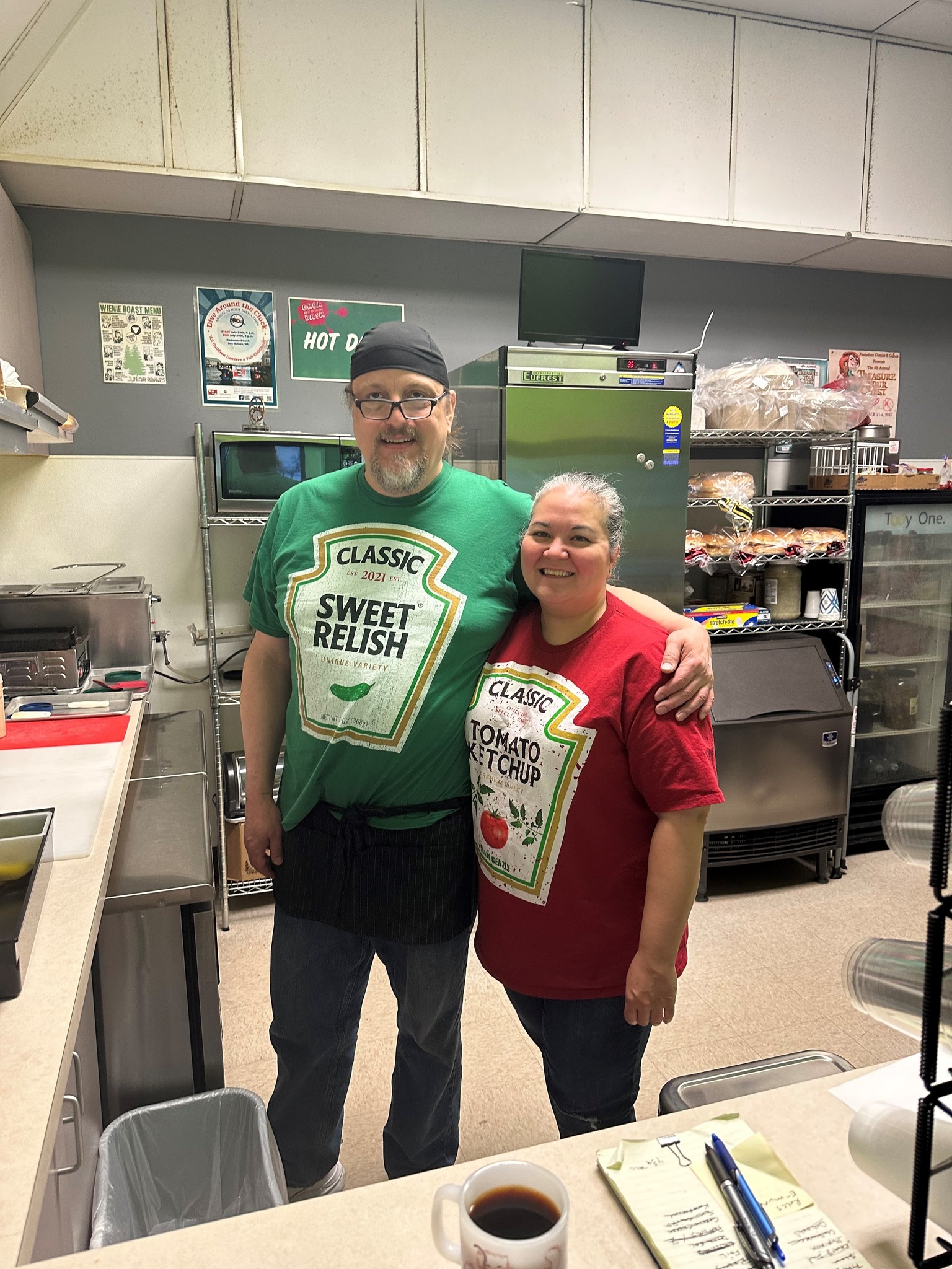 Photo of Skooder's Employees - Hot Diggity Kent! These Dogs are Worth the Trip