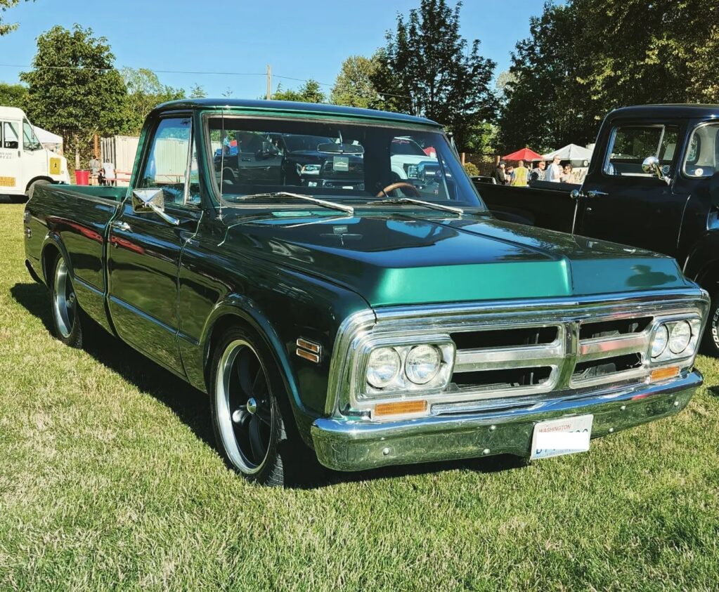 truck at Binford's Field of dreams in Kent, WA